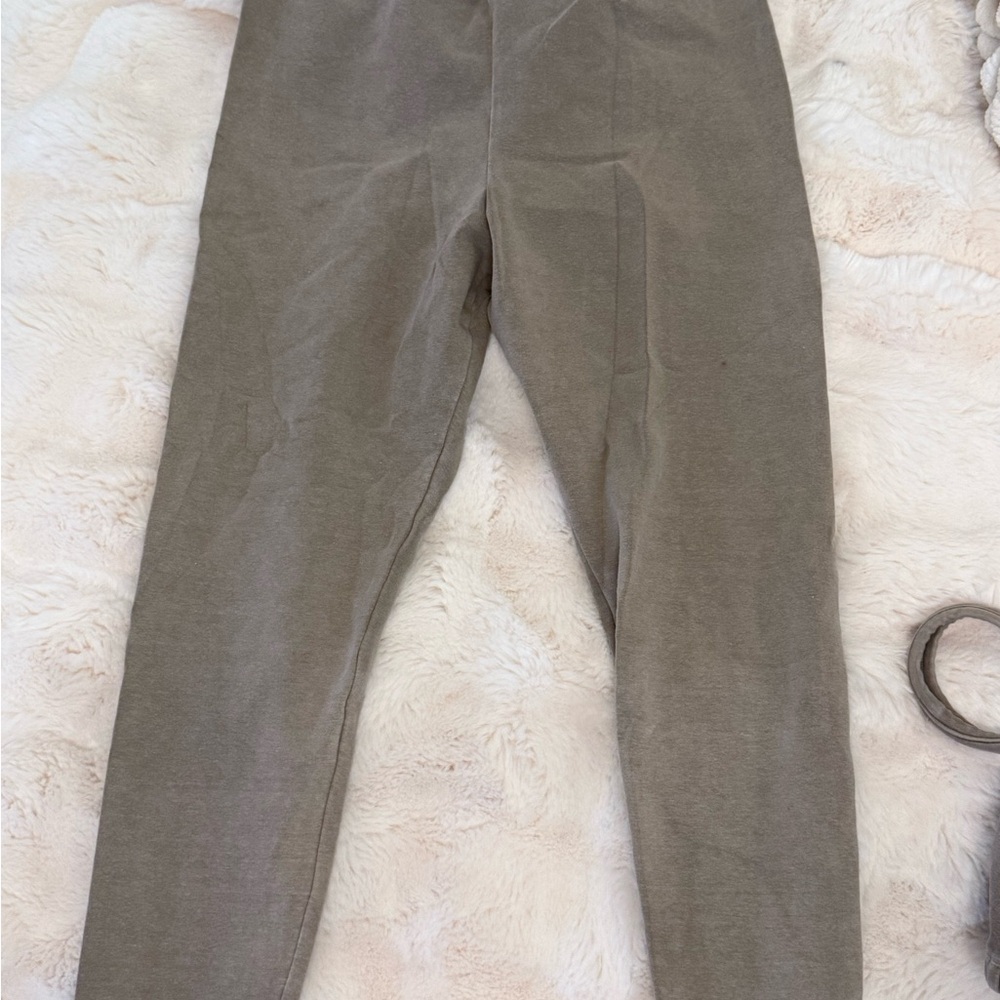 SKIMS leggings